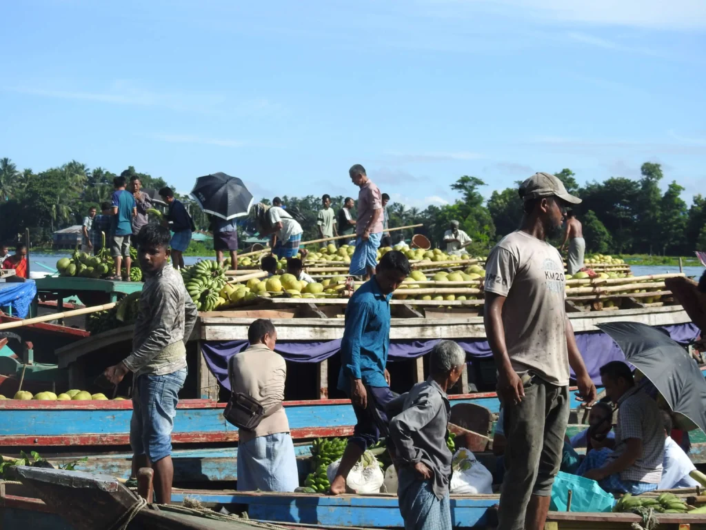 Bangladesh Uncovered – Journey Through Heritage, Rivers & Hills