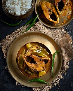 Hilsa fish Curry