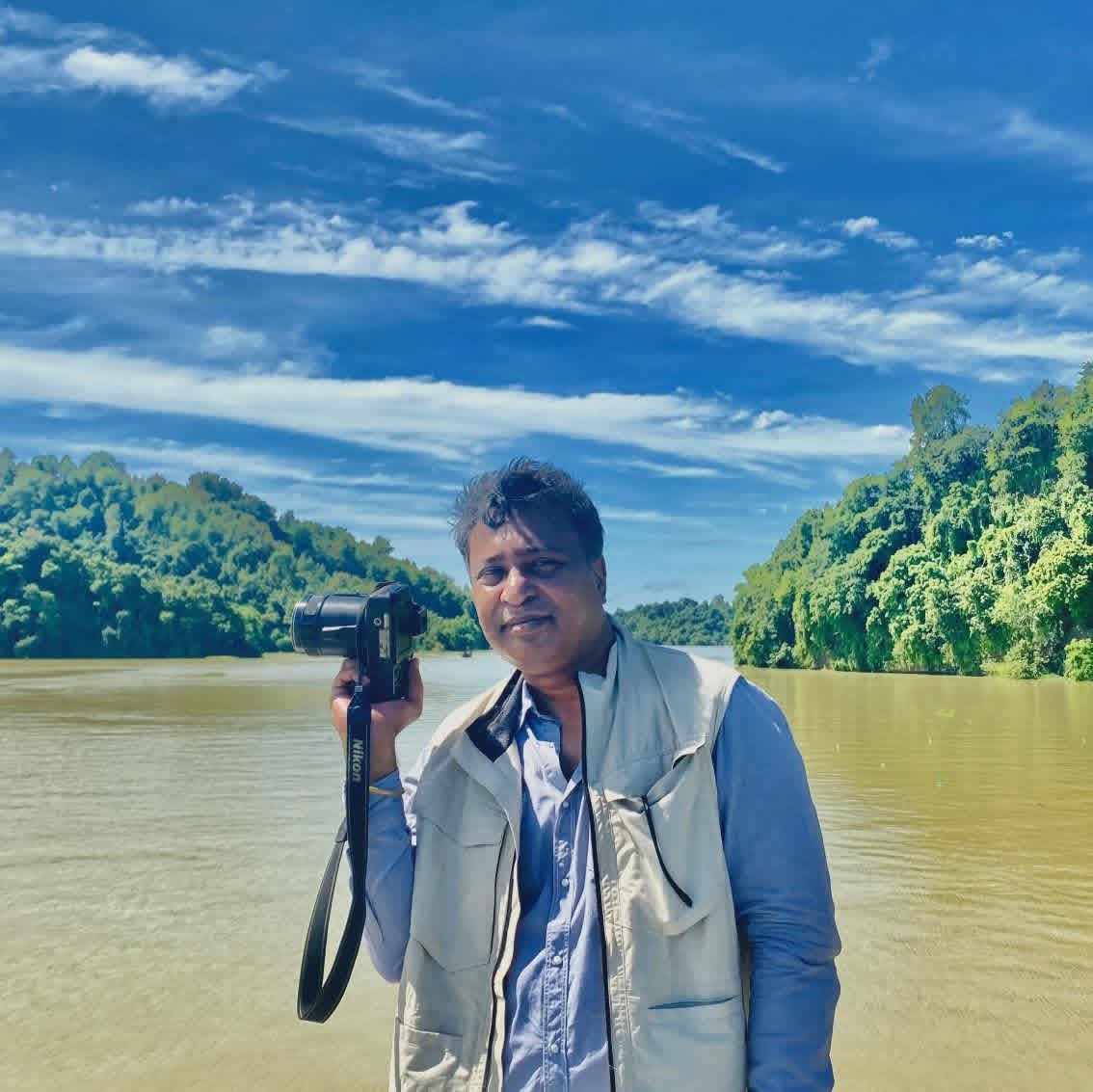 Reaz Uddin AhmedstrongppManaging Directorp